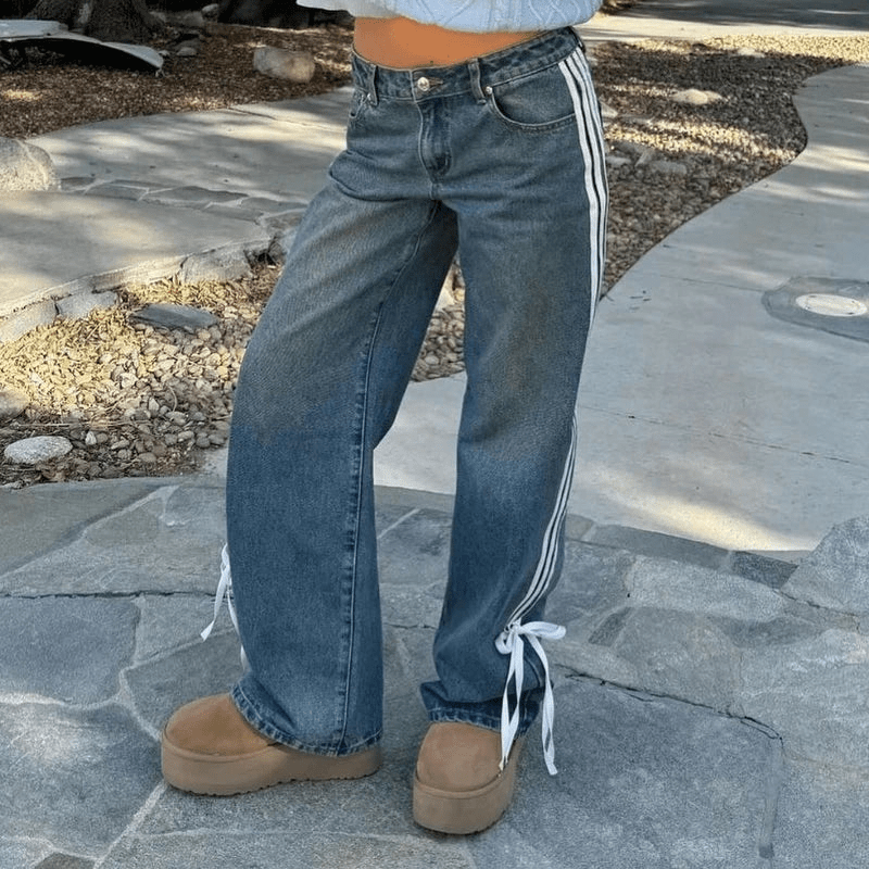 Jeans Ampi con Strisce Sportive