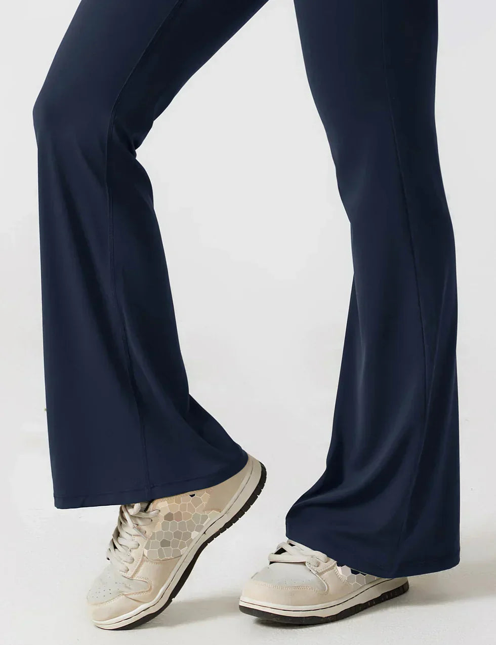 Tuta Donna Senza Maniche Schiena Aperta Gamba Svasata, Aderente Elasticizzata-83507-0a97e9c3-b95a-44dd-b199-4b0680a95470