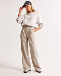 Pantaloni Ampi: Eleganza e Comfort in Ogni Movimento