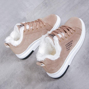 Sneakers Urban Style con Dettagli in Pelliccia