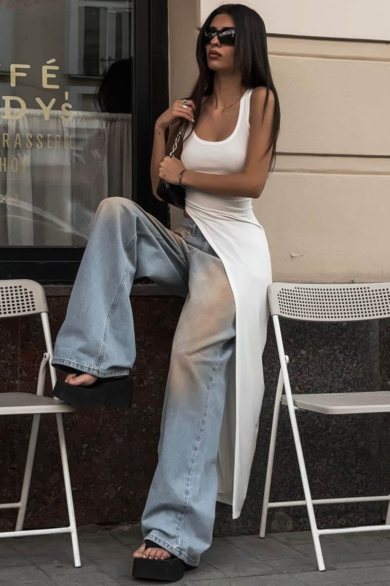 Abito/Top Minimalista con Spacco Audace