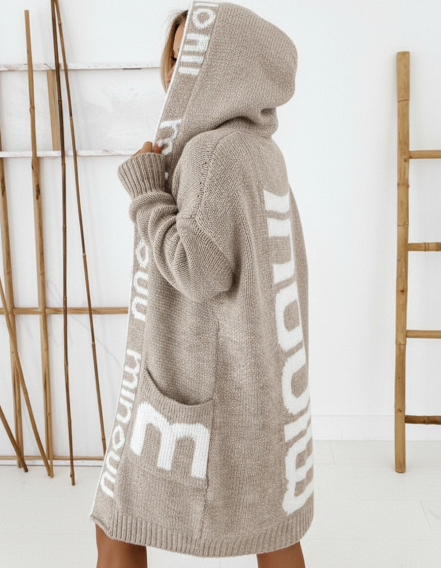 Alice Cardigan Lungo Cappuccio Maglia Lettere