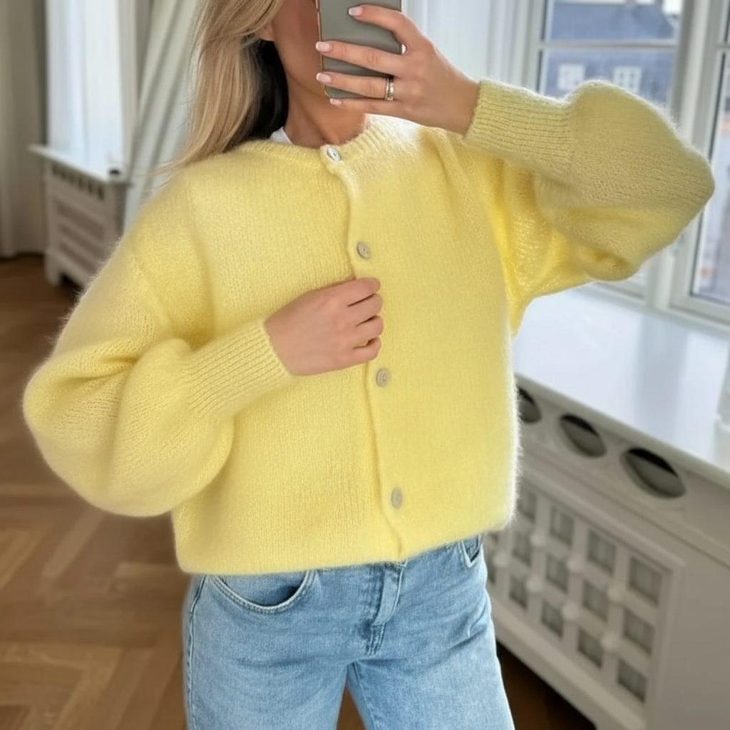 Cardigan Morbido Livia con Bottoni e Maniche Ampie