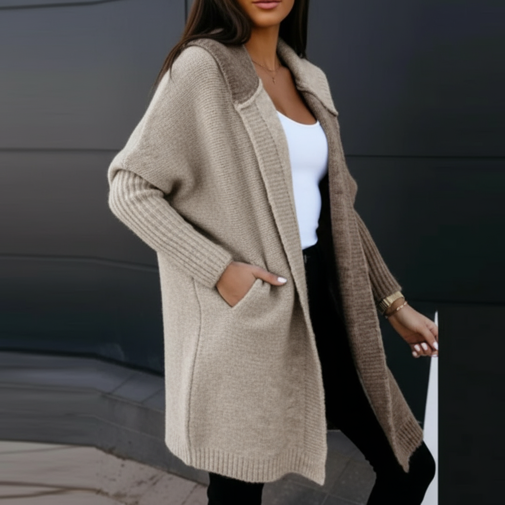 Cardigan Lungo in Maglia Bicolore – Stile Alma