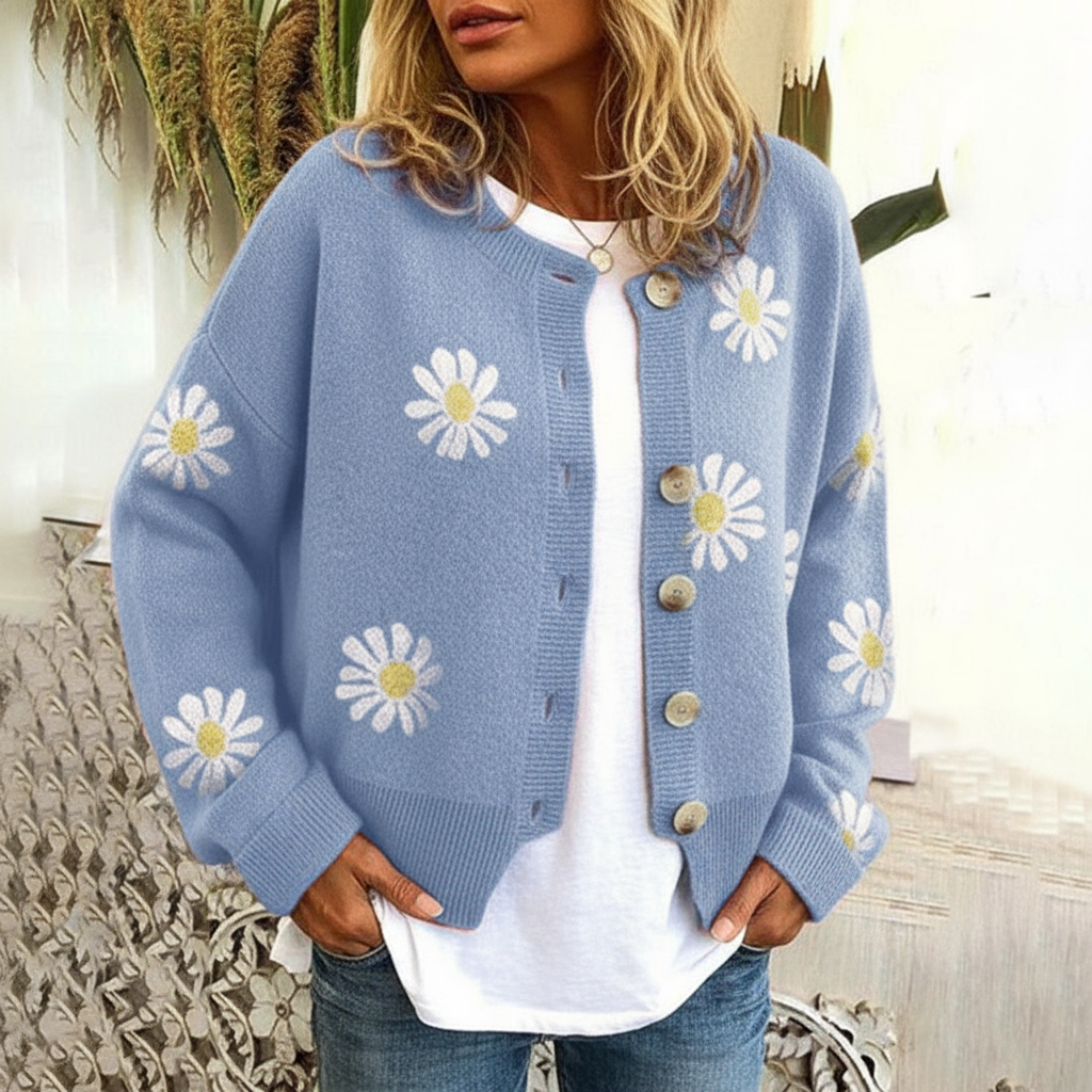 Clara Cardigan in Maglia Azzurro con Margherita