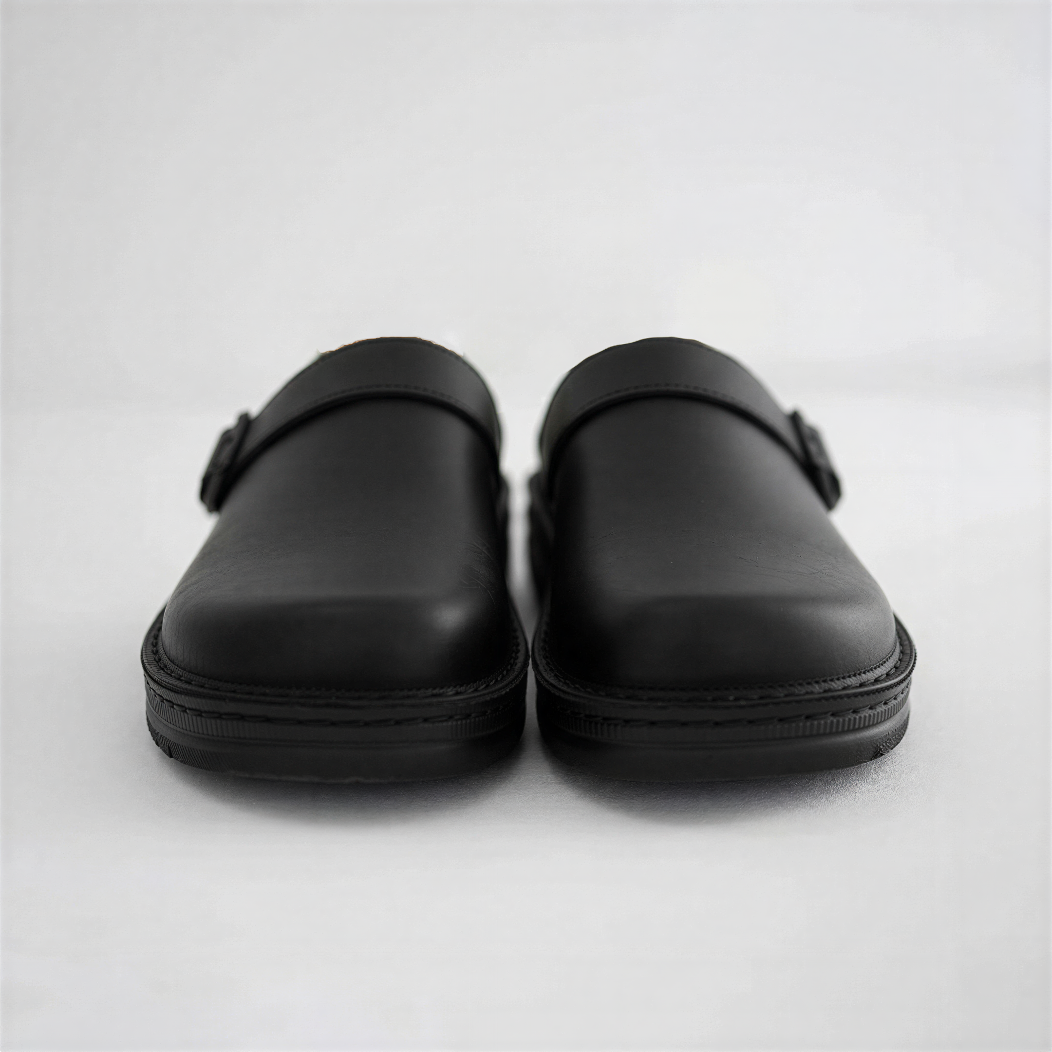 Zoccoli Classici in Pelle Eleganza Casual