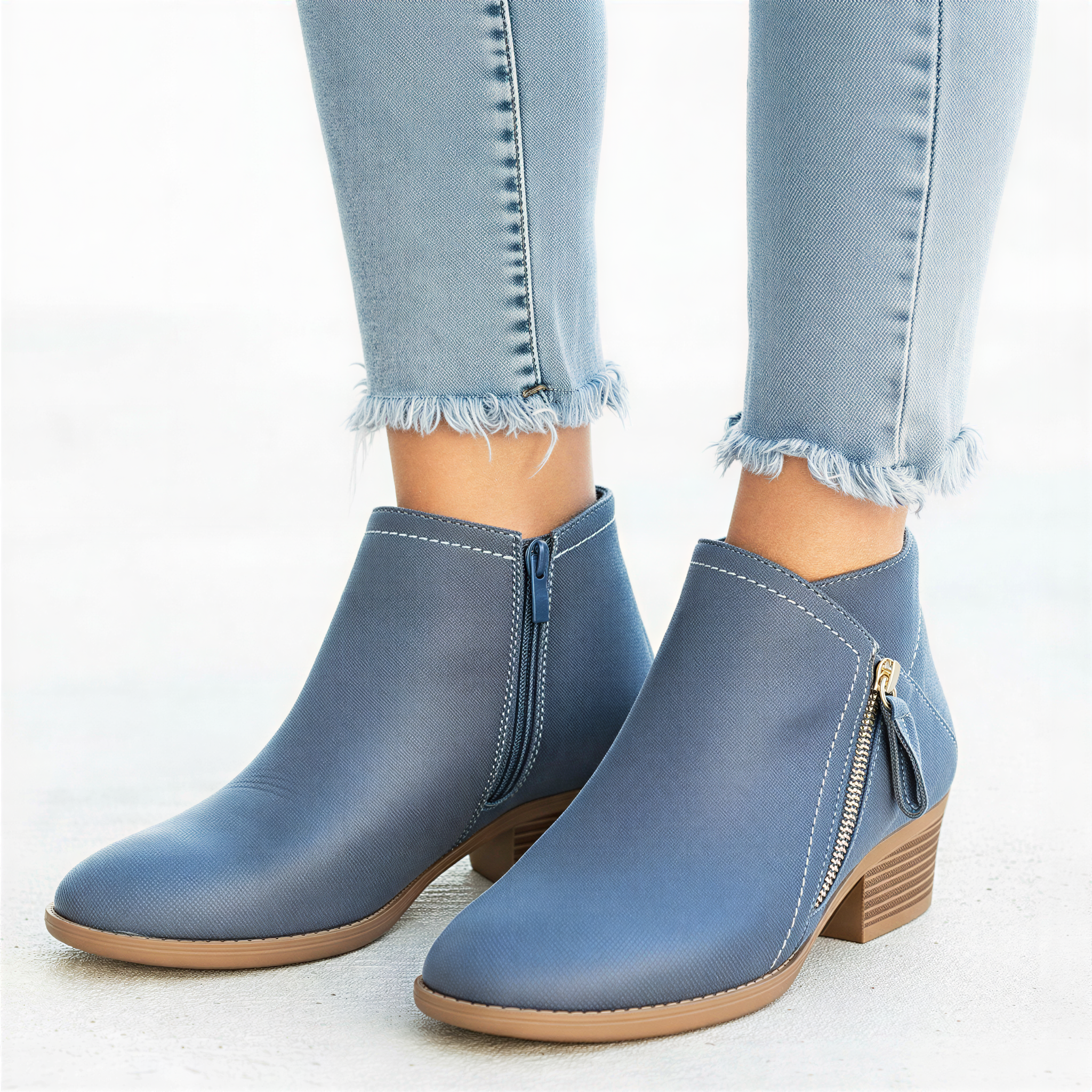 Stivaletti Katharina | Ecopelle Scamosciata con Tacco Legno | Casual Chic