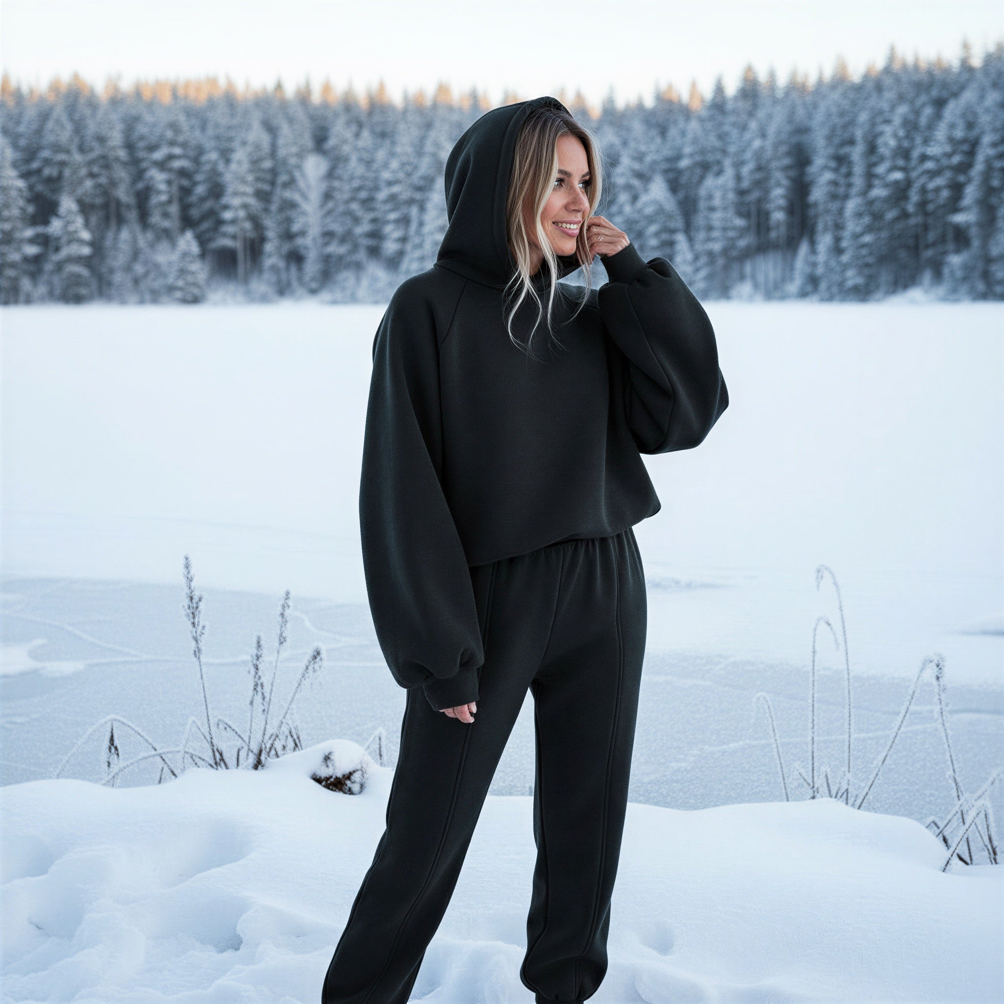 Completo Lounge Chic | Felpa con Cappuccio e Jogger | Casual Chic