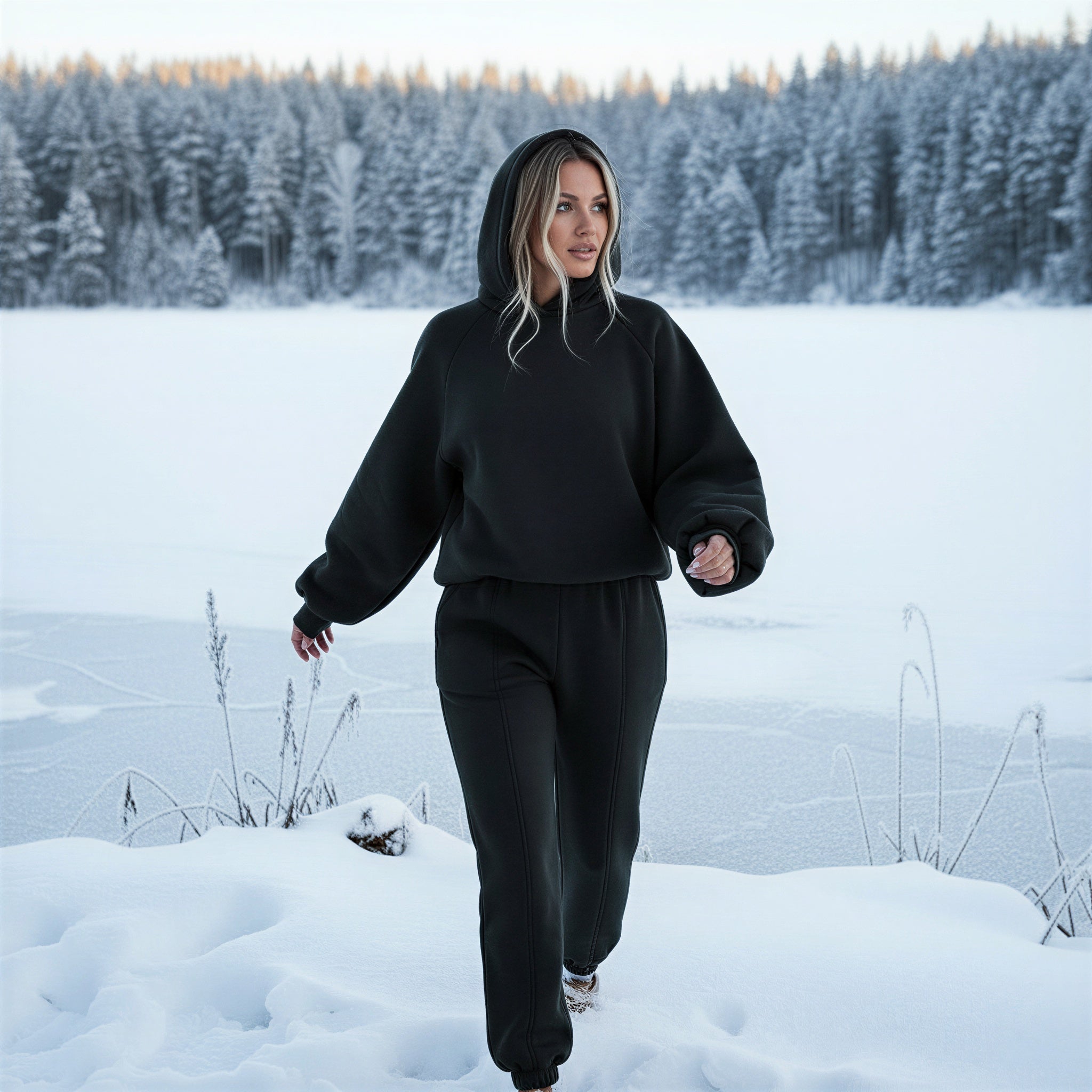 Completo Lounge Chic | Felpa con Cappuccio e Jogger | Casual Chic