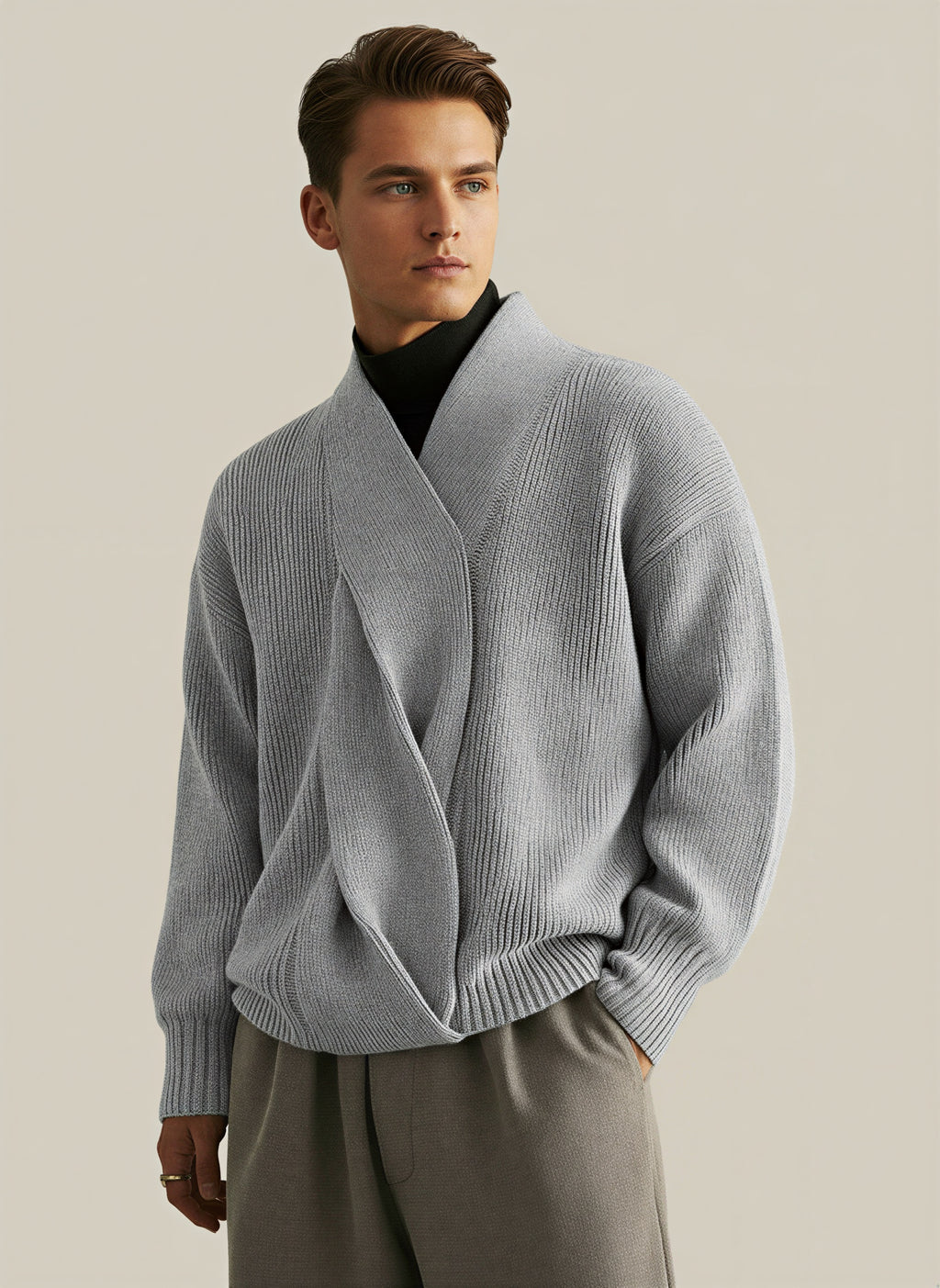 Maglione Uomo | Scollo Incrociato Contemporaneo | Autunno