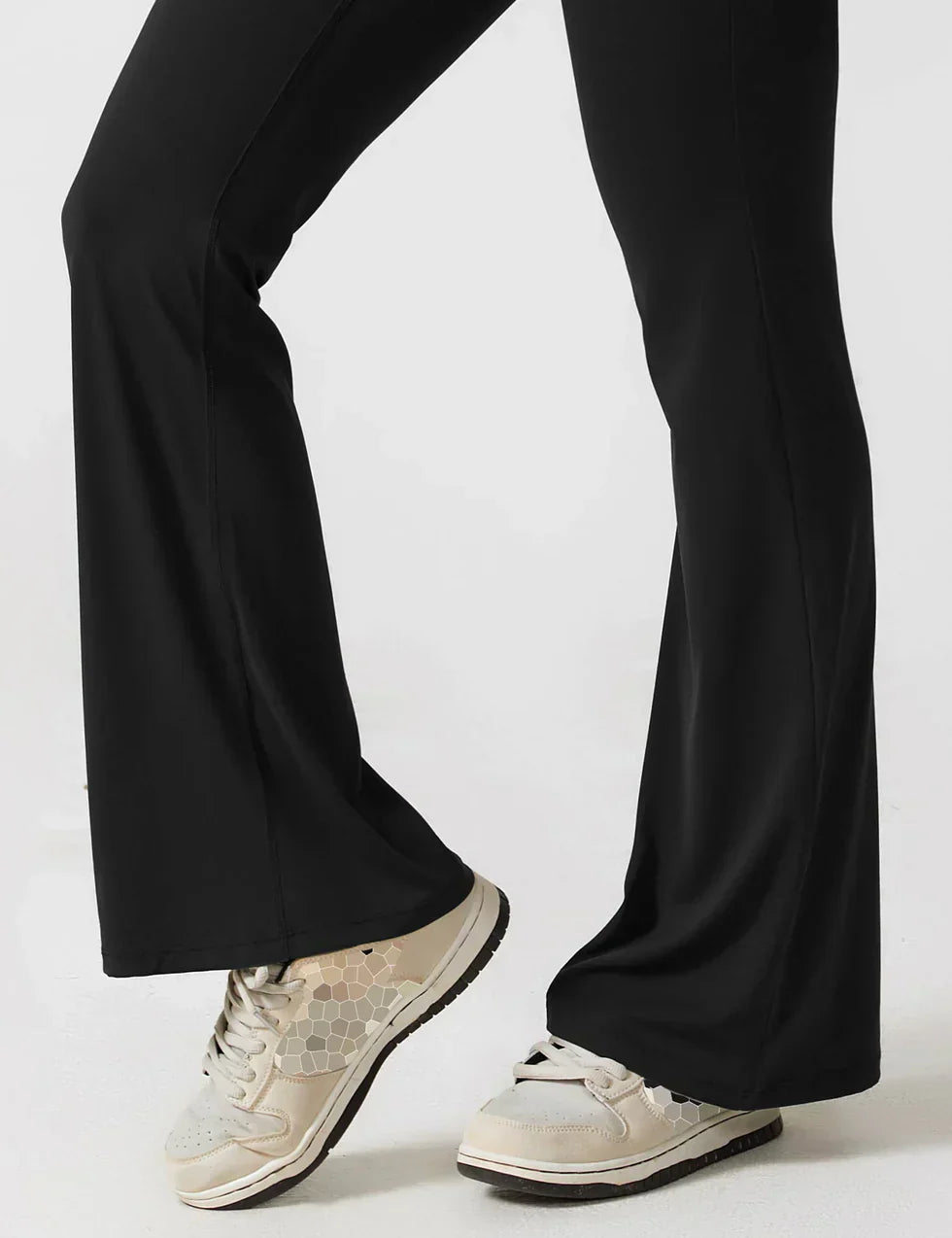 Tuta Donna Senza Maniche Schiena Aperta Gamba Svasata, Aderente Elasticizzata-83507-2436fcab-7eb5-4b68-b26c-77ba05c828c5