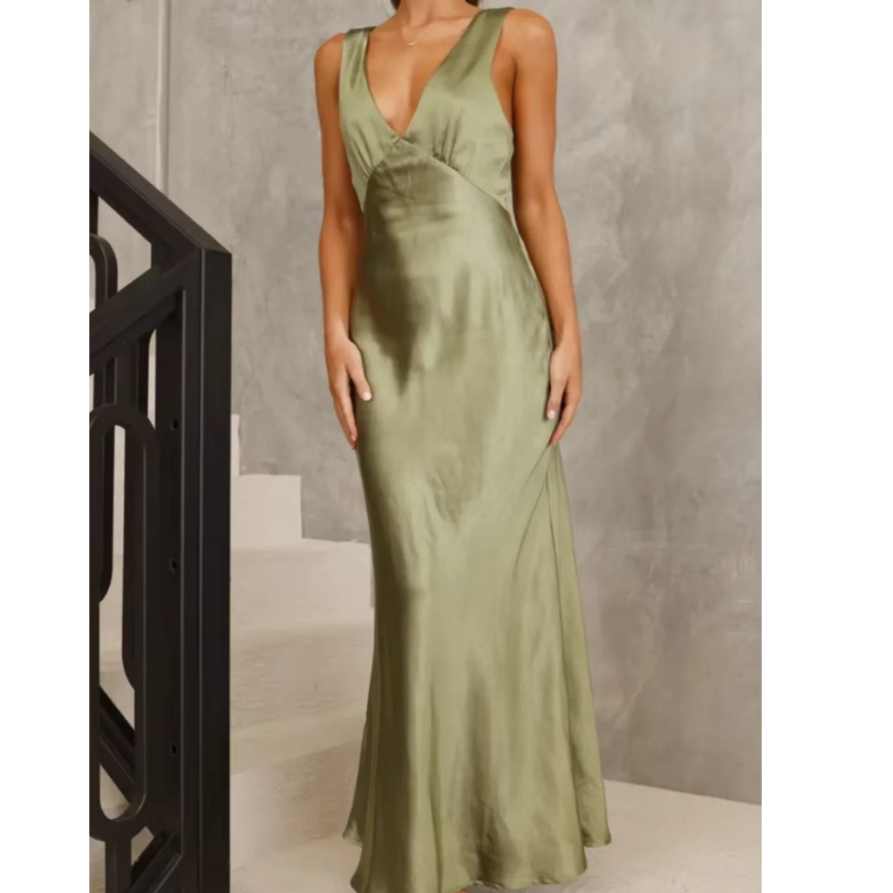 Abito Lungo: Eleganza Fluida e Silhouette Raffinata