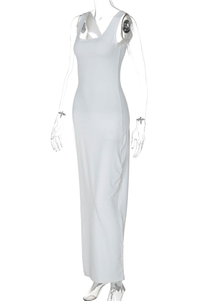 Abito/Top Minimalista con Spacco Audace