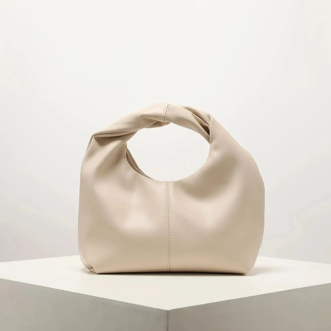 Borsa a Mano Minimal Chic con Nodo Distintivo