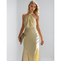 Abito Maxi Raso con Scollo all'Americana – Elegante