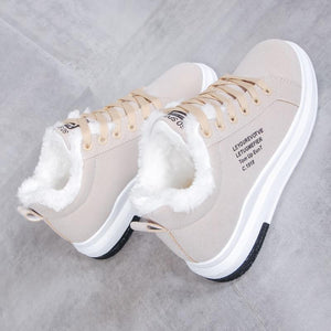 Sneakers Urban Style con Dettagli in Pelliccia