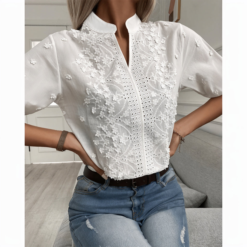 Blusa Ricamata con Zip e Dettagli in Pizzo