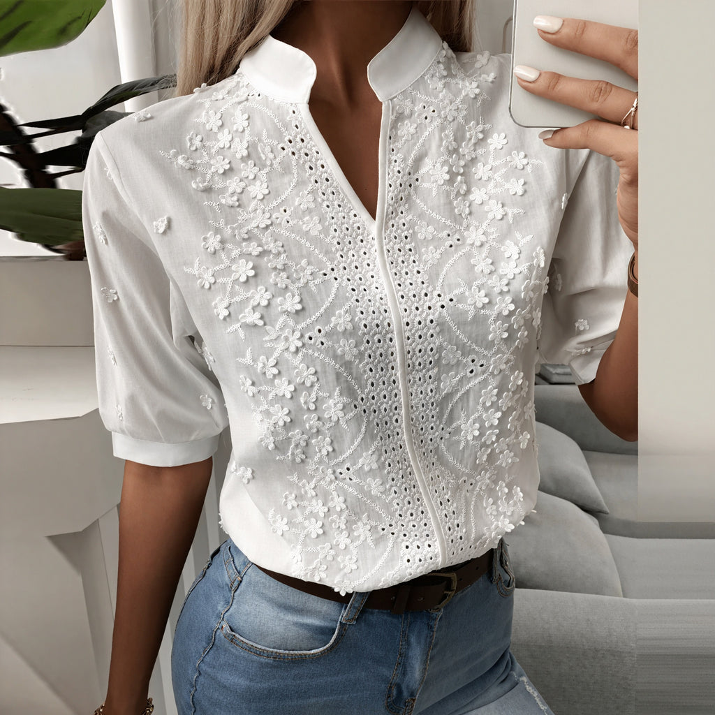Blusa Ricamata con Zip e Dettagli in Pizzo