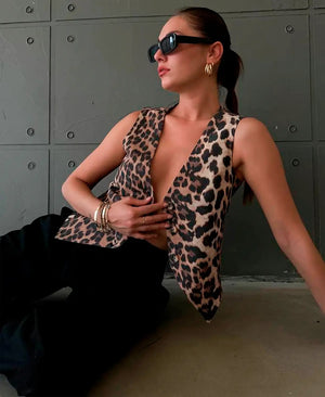 Top con Stampa Animalier e Bottoni