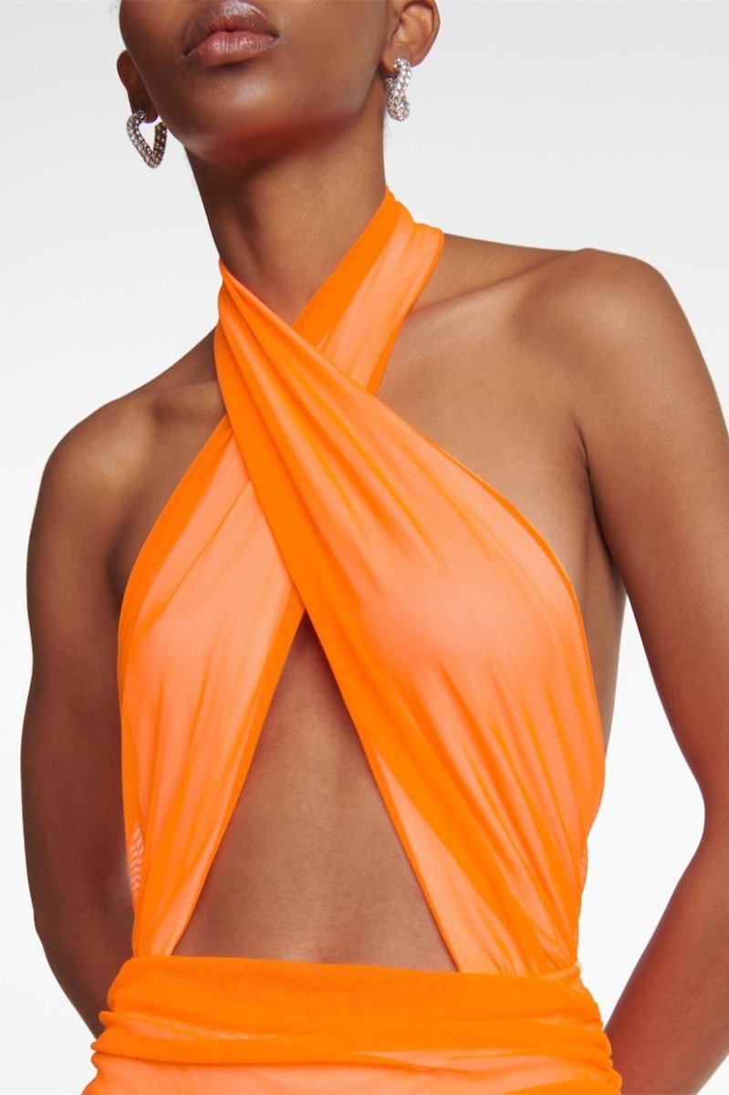 Abito Lungo Halter con Dettaglio Cutout