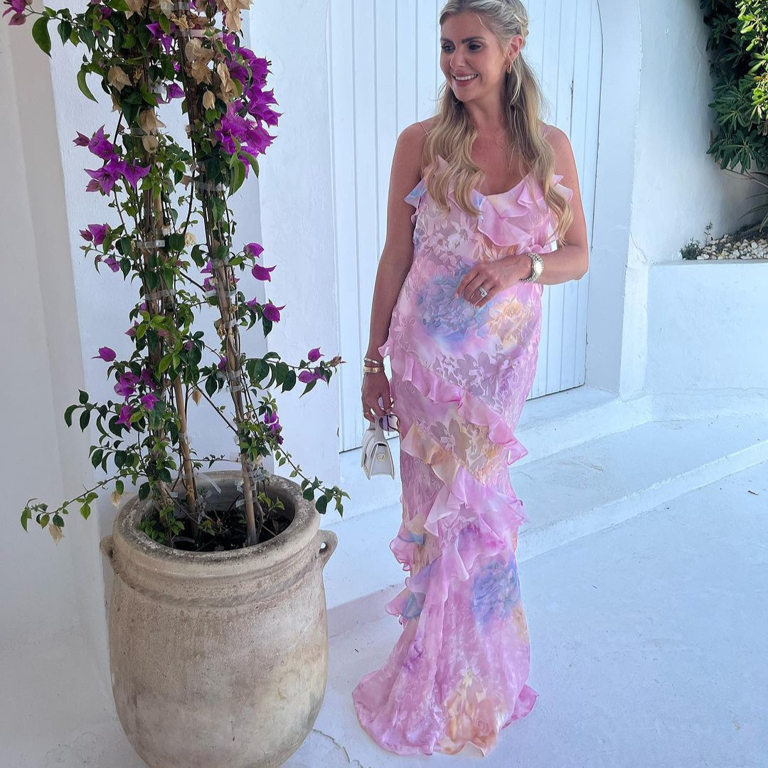 Abito Estivo Fluido – Dettagli Rouches e Spalline Sottili