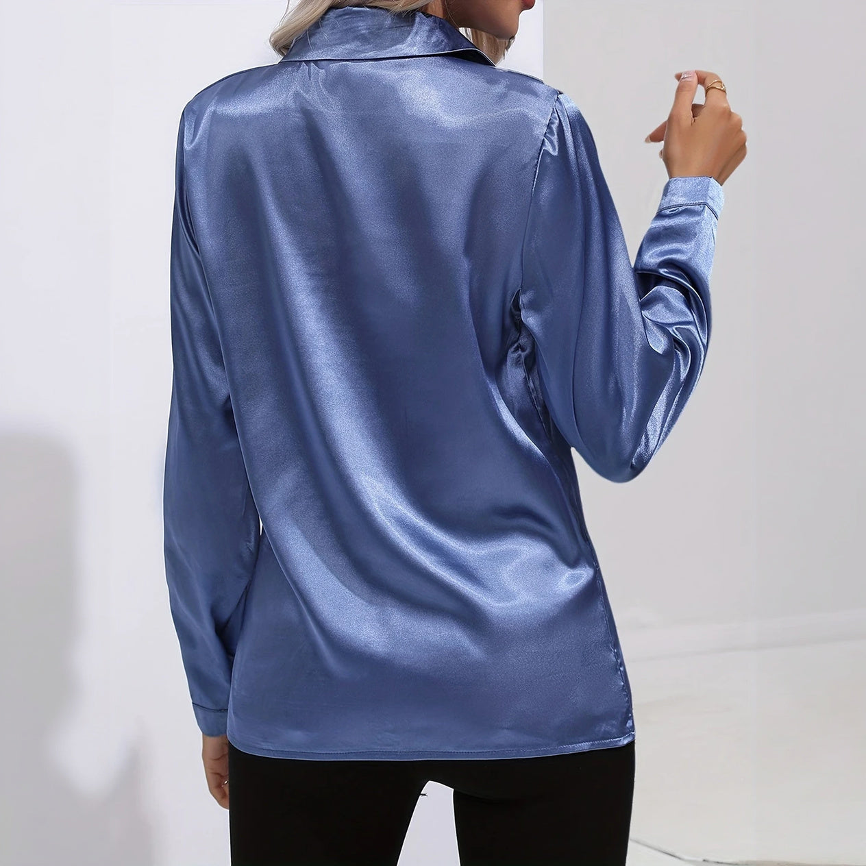 Blusa Chic con Abbottonatura