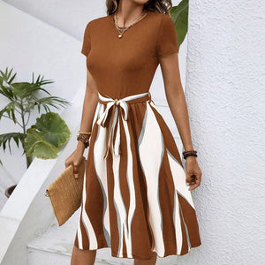 Abito Casual Chic con Gonna Fluttuante