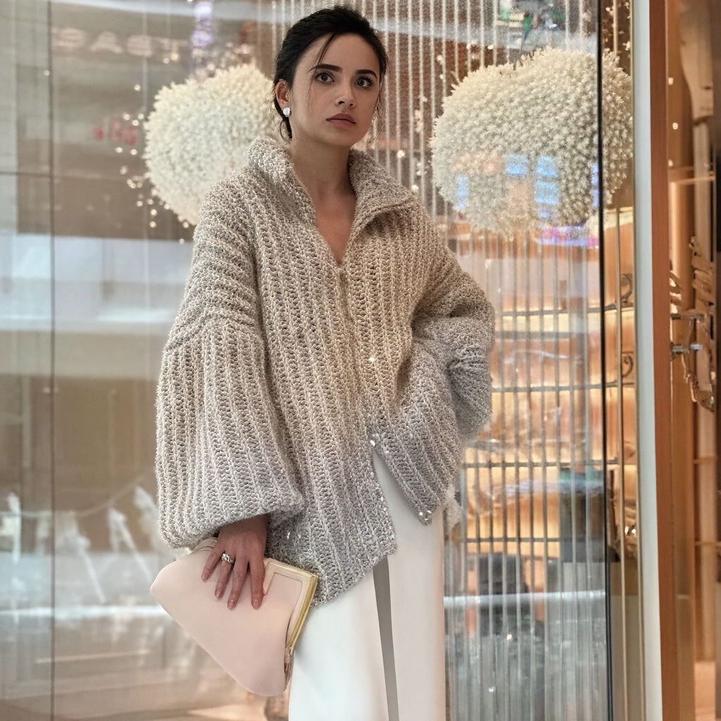 Abito Elegante con Cardigan Oversized