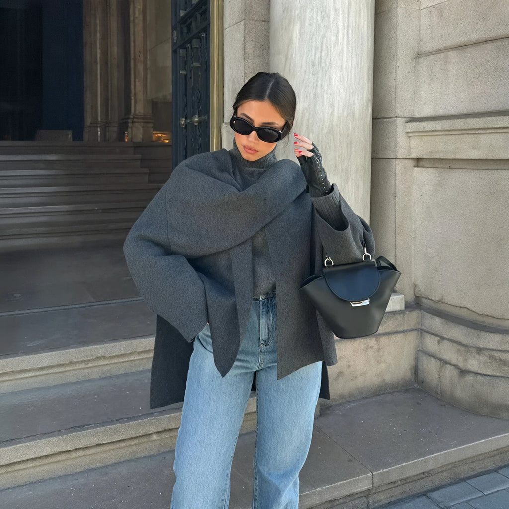 Cappotto Avvolgente: Eleganza Raffinata