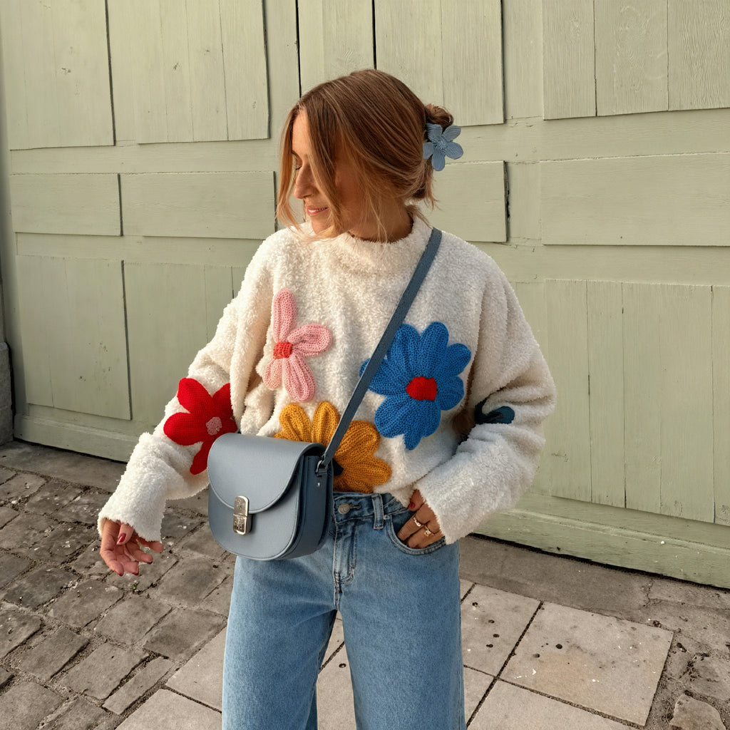 Maglione Oversized con Applicazioni Floreali