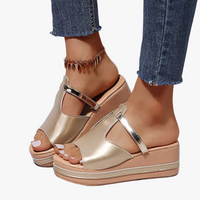 Sandali Eleganti con T-Strap e Plateau
