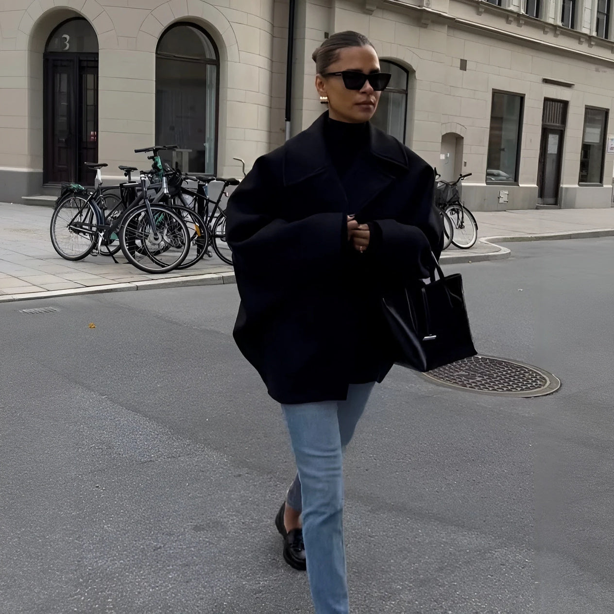 Giacca Oversized Elegante e Versatile
