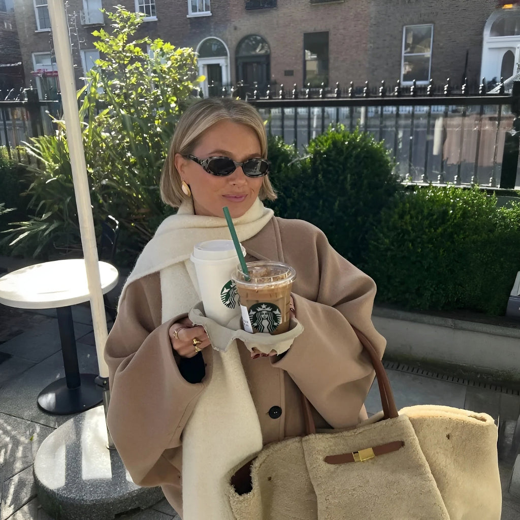 Giacca Oversized Elegante e Versatile