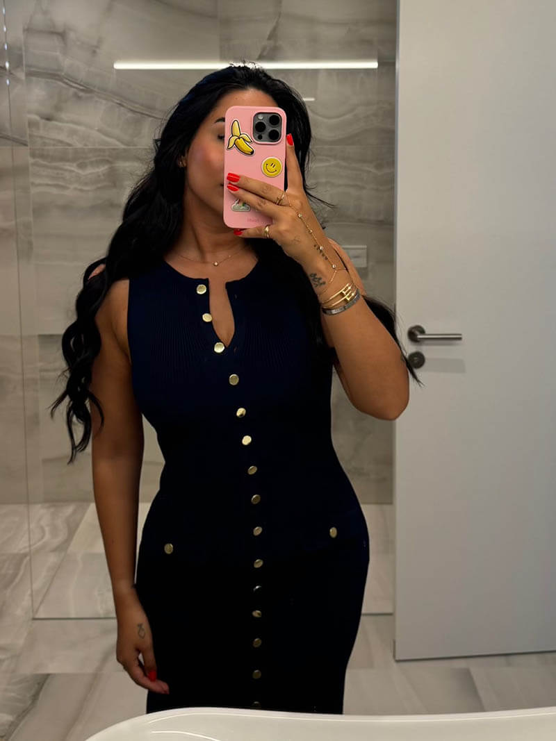 Abito Midi a Costine con Bottoni Dorati