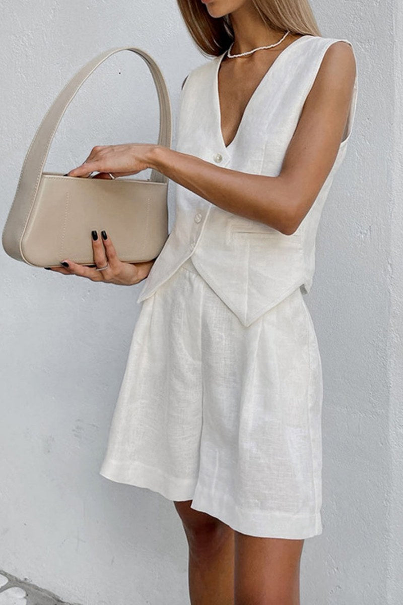 Completo Chic con Gilet e Shorts