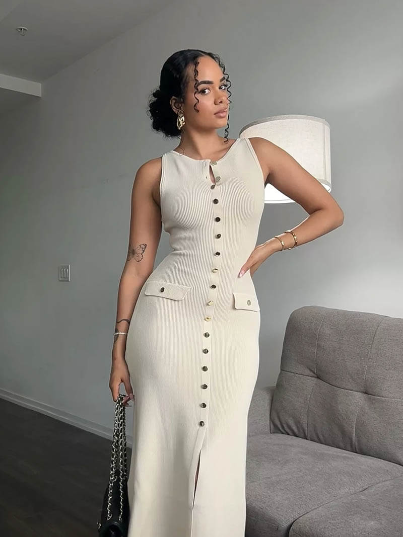 Abito Midi a Costine con Bottoni Dorati