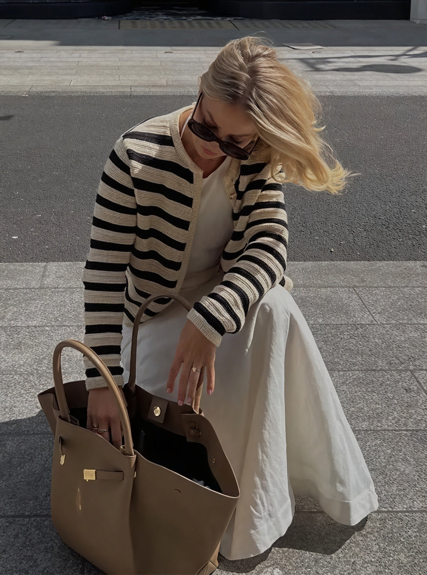 Giacca a righe con bottoni dorati