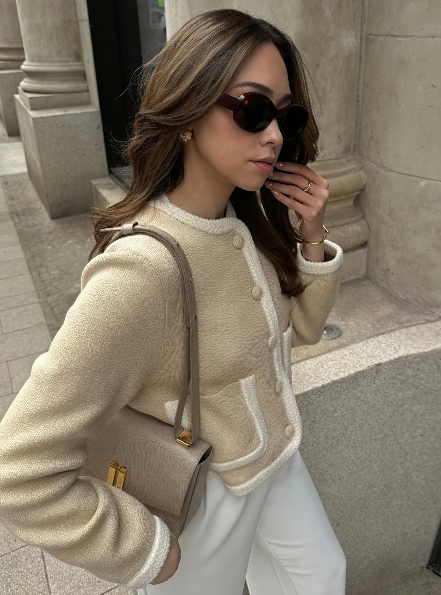 Cardigan Raffinato con Dettagli a Contrasto