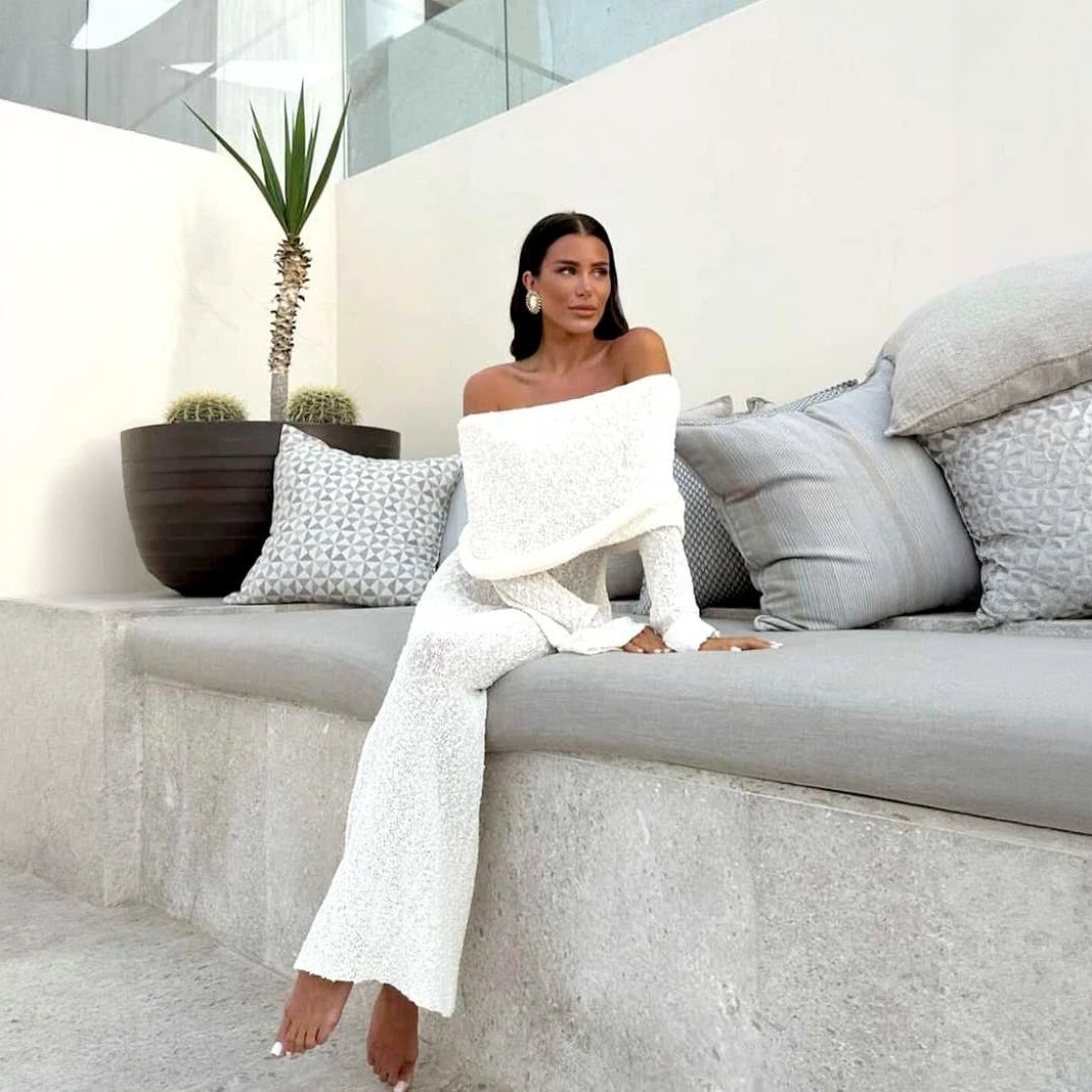 Abito Scintillante con Spalle Scoperte