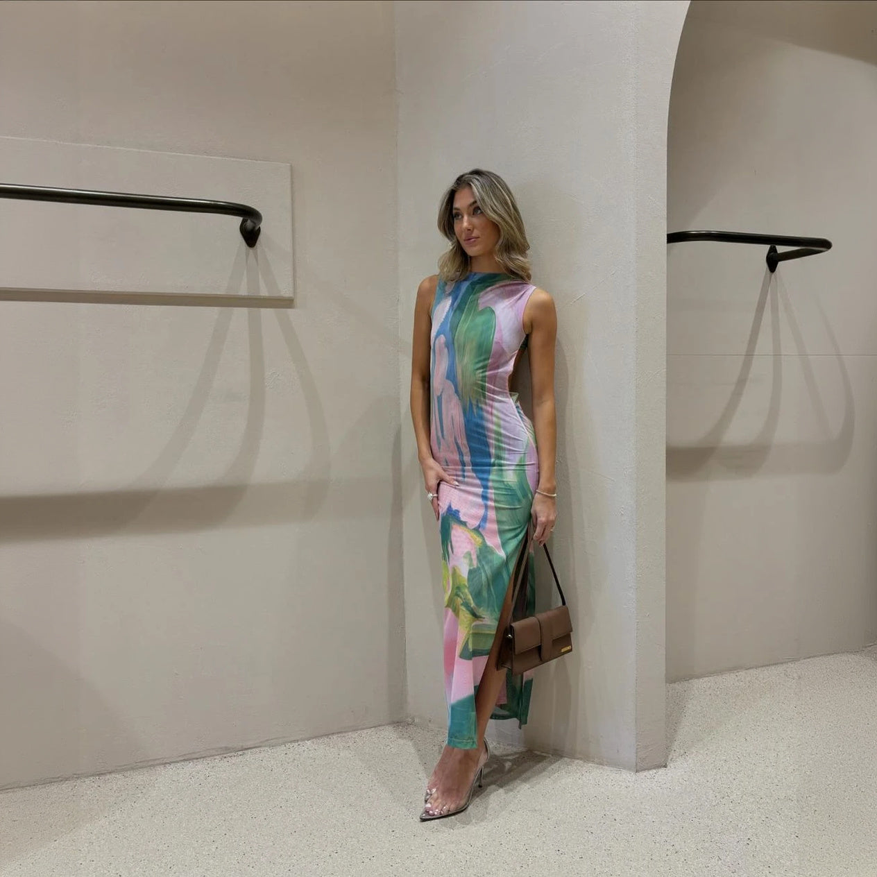 Abito Chic con Stampa Floreale Vivace