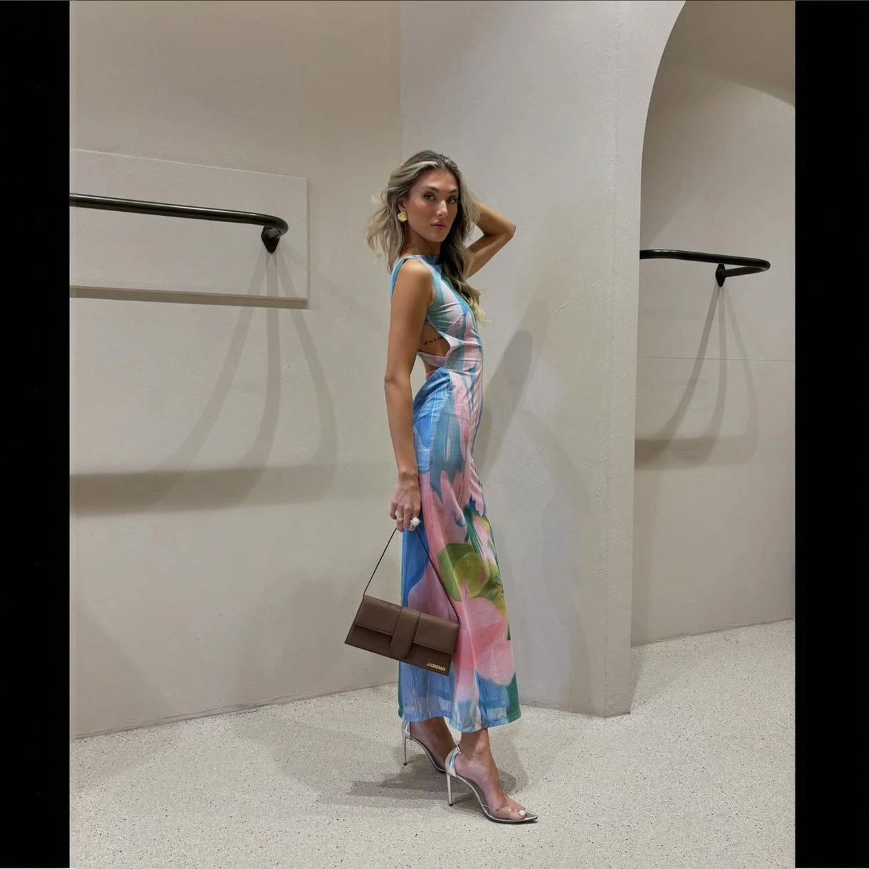 Abito Chic con Stampa Floreale Vivace