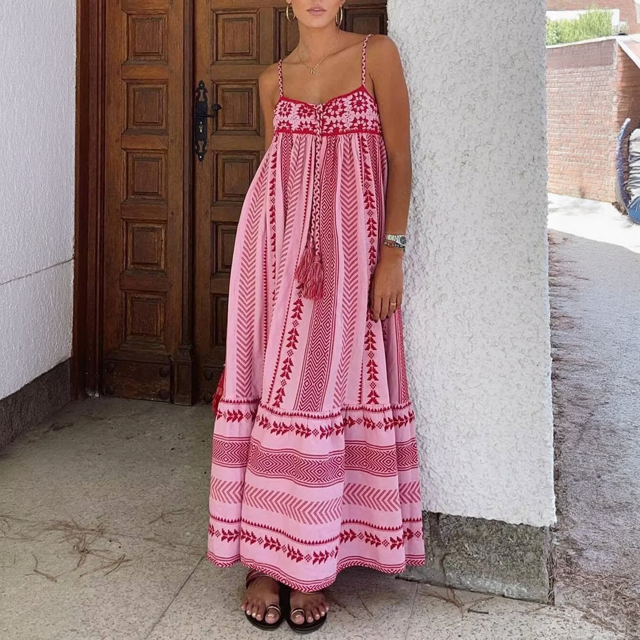 Abito Lungo Bohémien Ricamato con Dettagli Tassel