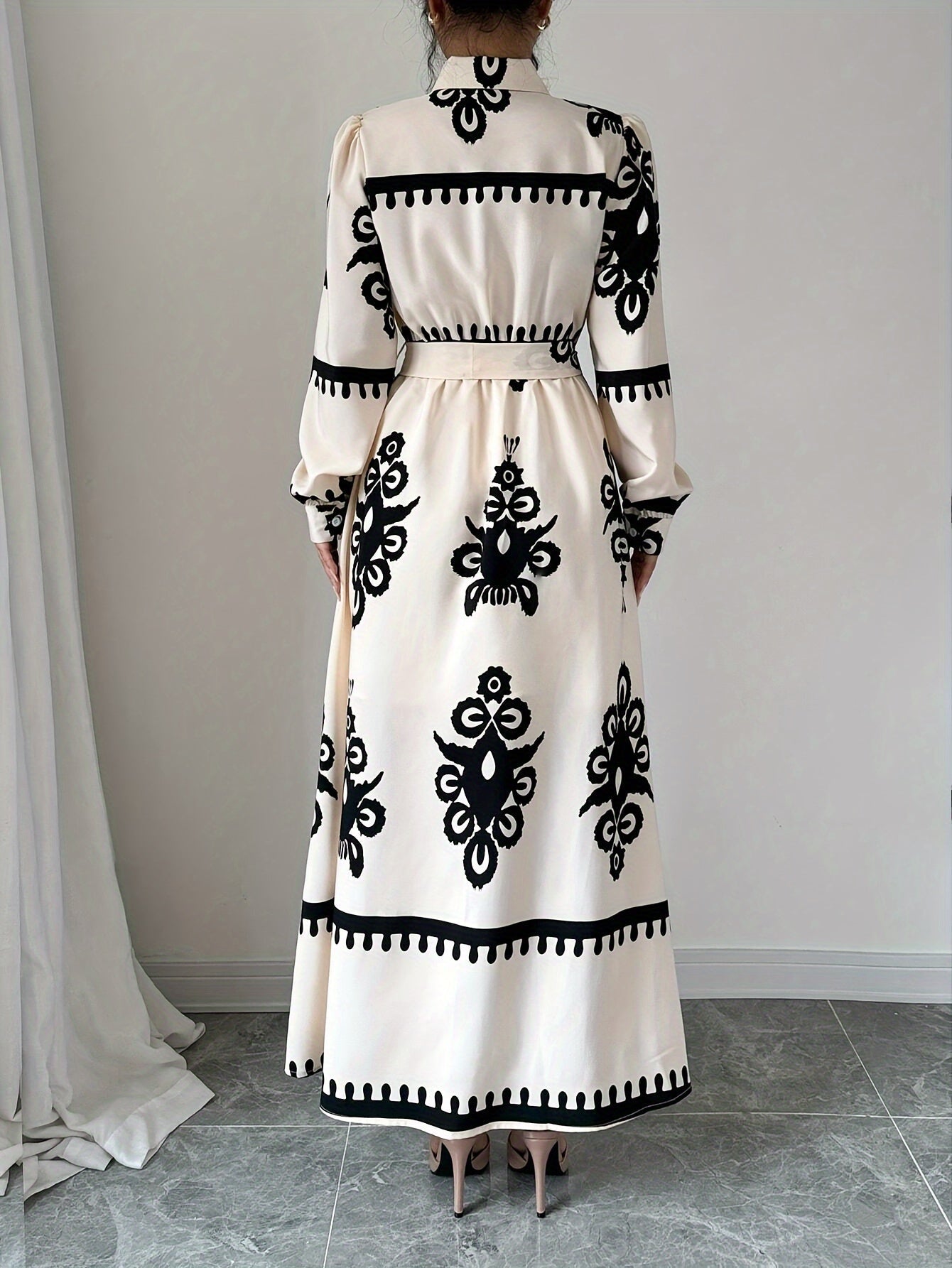 Abito Lungo Donna con Stampa Fantasia, Maniche Lunghe e Cintura a Nodo-83357-791ee83f-6e3d-4ad8-b729-e36b3c0f68cd