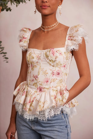 Top Floreale Romantico con Dettagli in Pizzo