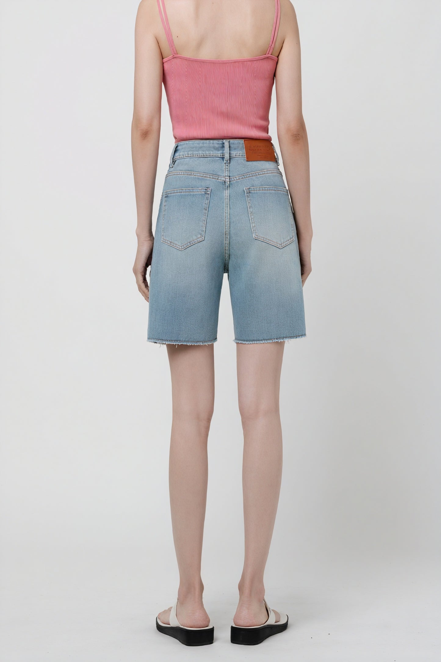 Shorts Denim Vita Media Taglio Vivo