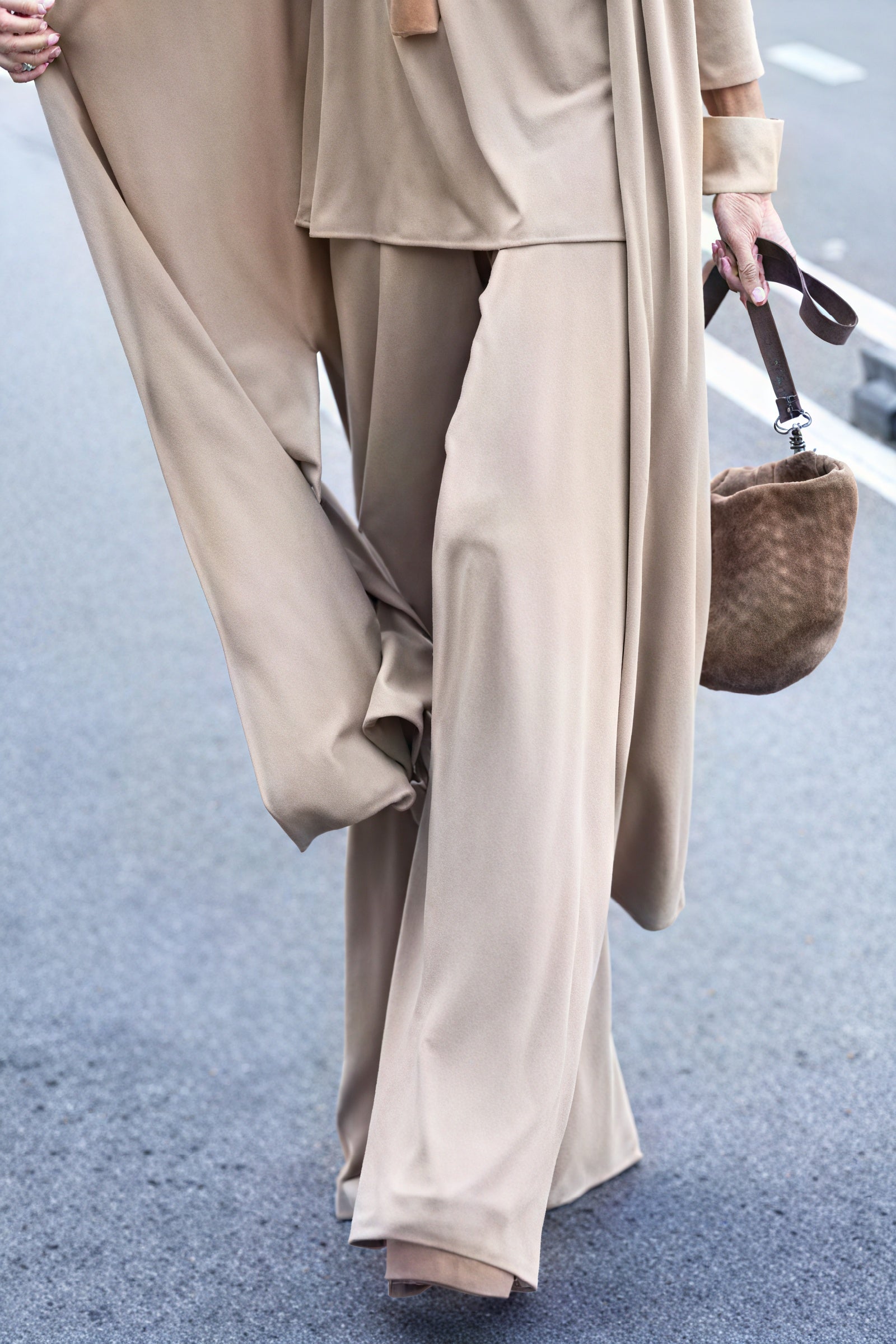 Completo Pantaloni Ampi e Cardigan Lungo