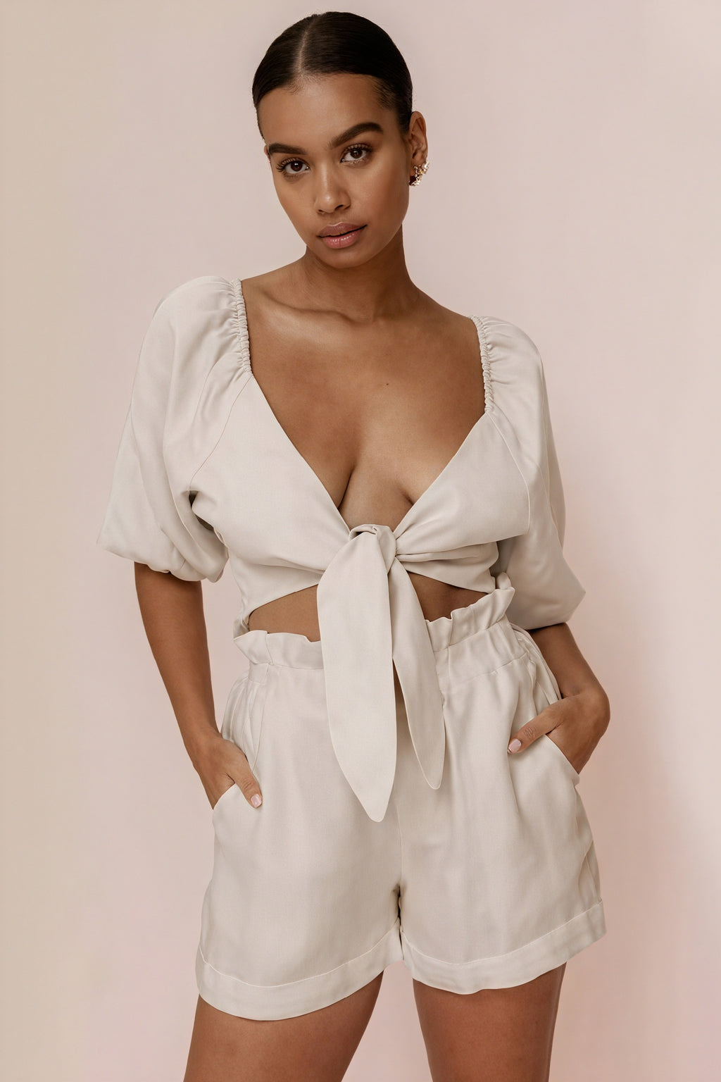 Top con Nodo e Maniche a Sbuffo