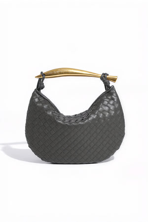 Borsa Intrecciata a Mezzaluna: Eleganza Dorio Moda