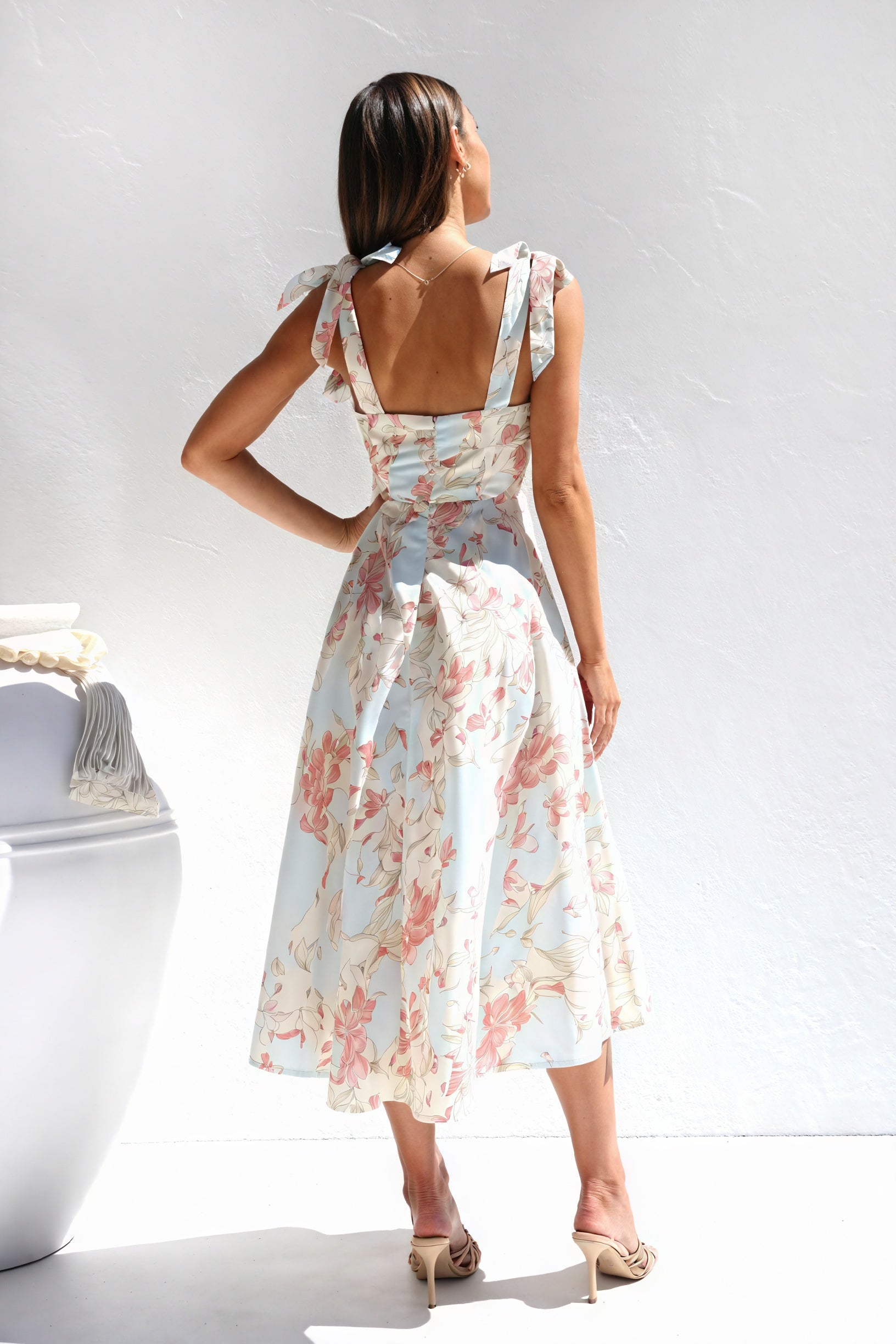 Abito Midi Floreale con Bretelle Annodabili
