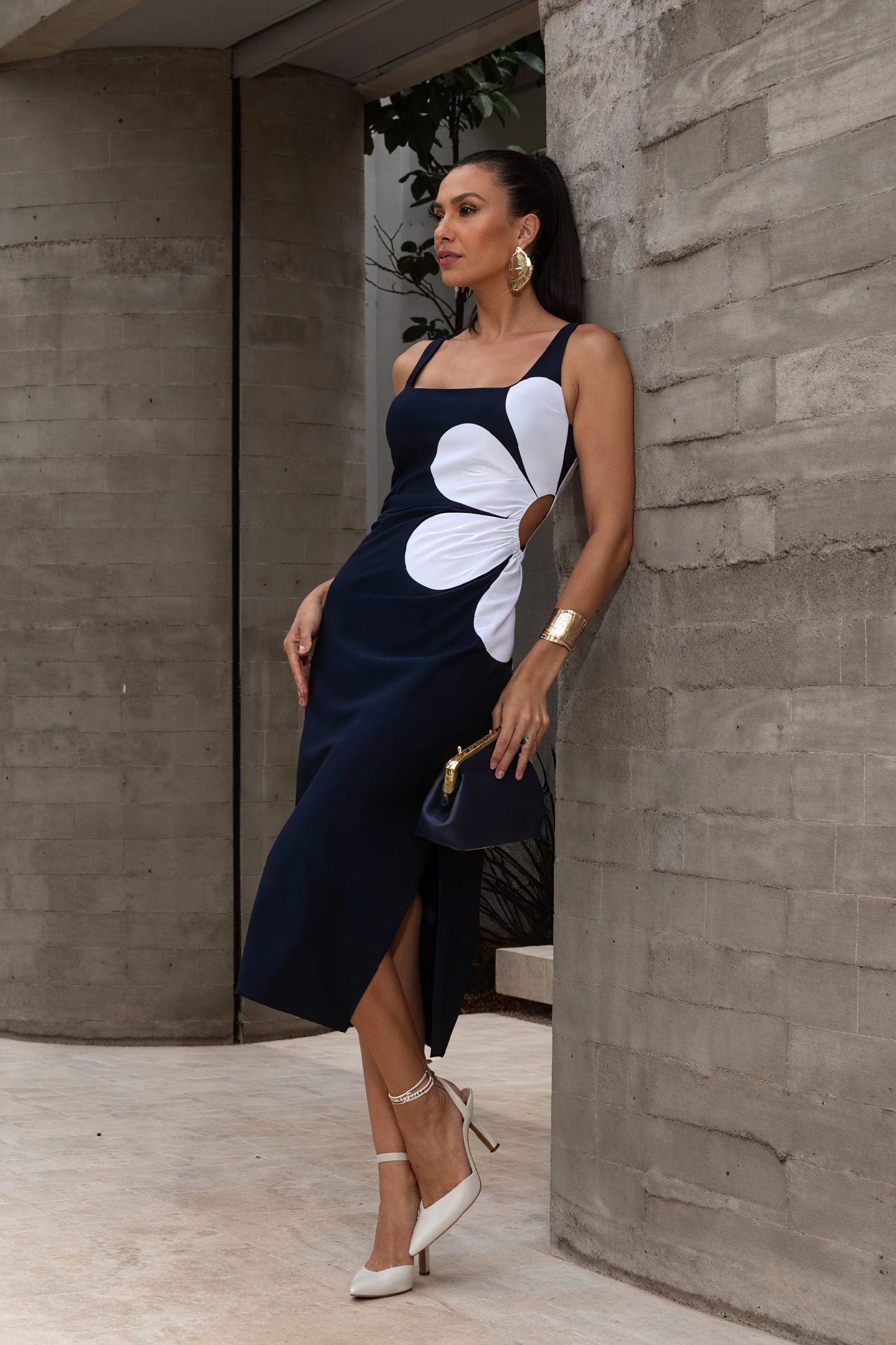 Abito Floreale Chic - Taglio Moderno